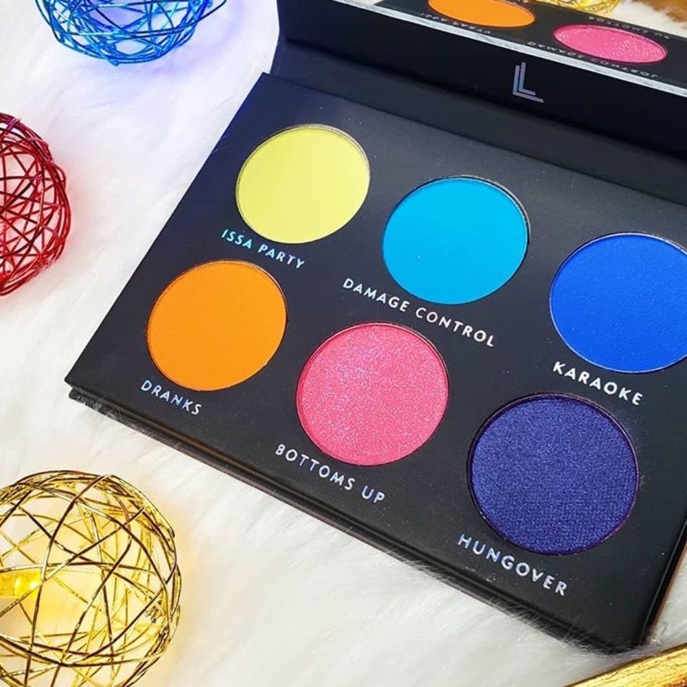 PARTY ANIMAL PRESSED PIGMENT PALETTE